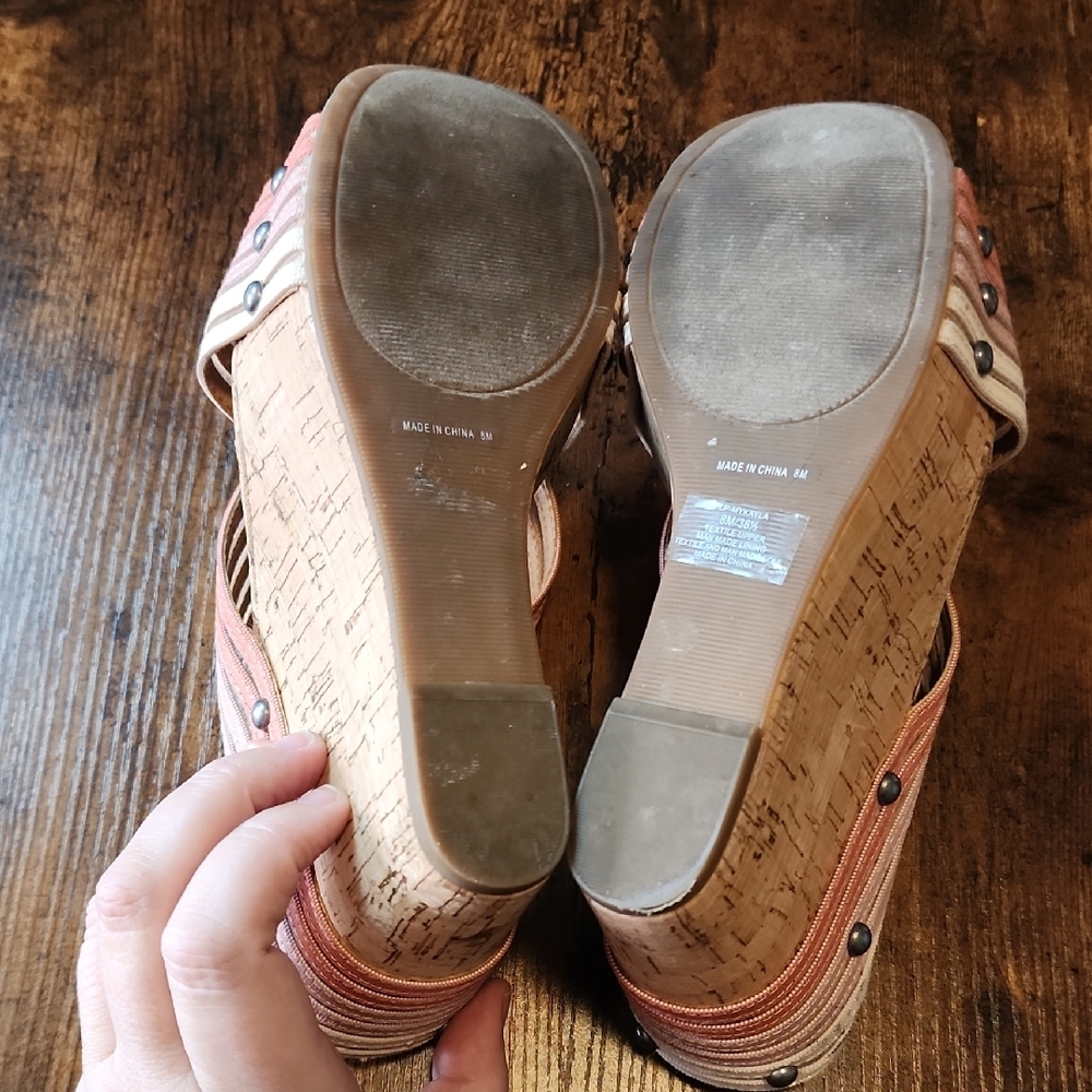 LUCKY BRAND | Peach Coral Ombre Mykayla Cork Wedge Multicolor Strappy Sandal | 8 - Picture 7 of 10